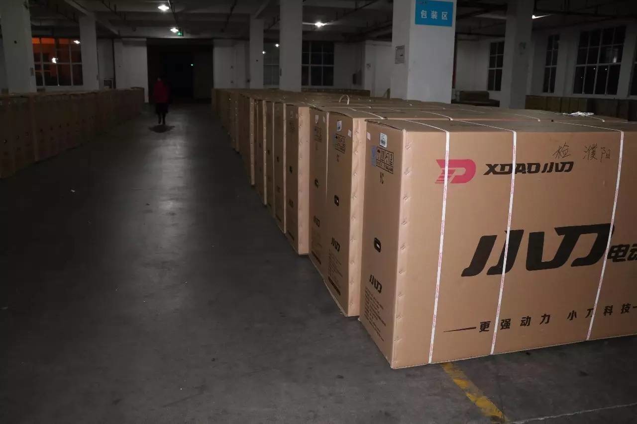 專業(yè)生產(chǎn)PVC護(hù)套、銅排、鋁排、新能源電池銅/鋁軟連接-人禾電子